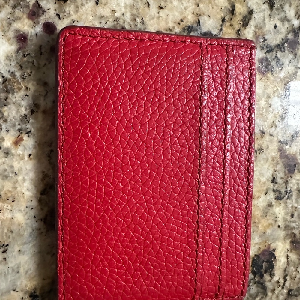 Marc Jacobs Red Pebble Leather Card Sleeve with Gold Logo - Picture 2 of 3